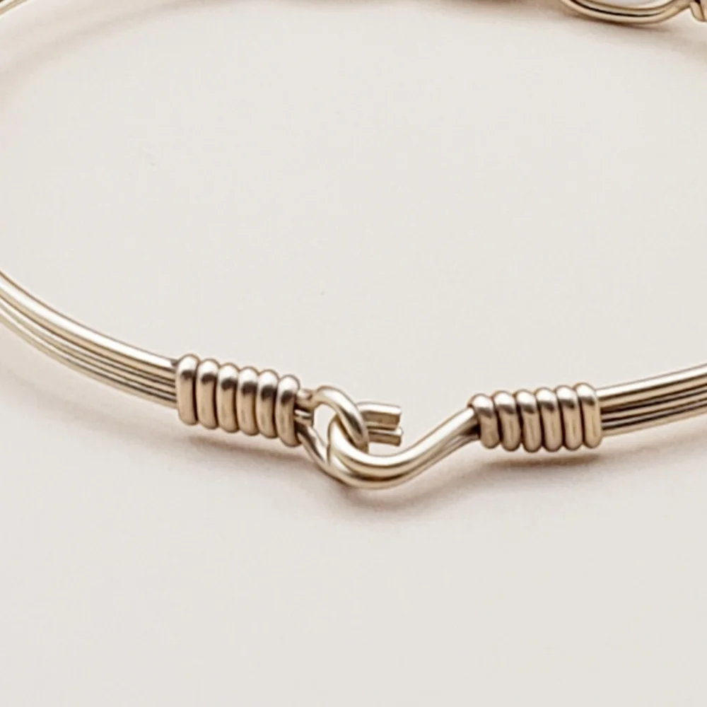 Beautiful 3 Freshwater Pearl Gold Bangle - Picture 8 of 10